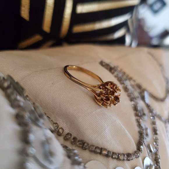 Ring - Picture 5 of 6